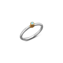 Laden Sie das Bild in den Galerie-Viewer, gemstone ring, partly gold plated, blue Topaz