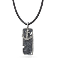 Laden Sie das Bild in den Galerie-Viewer, Back to the anchor / Vintage Design Herrenanhänger