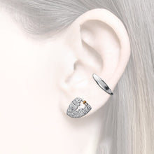 Laden Sie das Bild in den Galerie-Viewer, silver earcuff with white Zirkonia