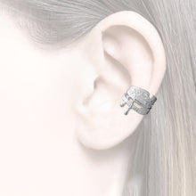 Laden Sie das Bild in den Galerie-Viewer, women´s earcuff ice-matted
