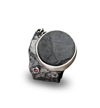Laden Sie das Bild in den Galerie-Viewer, Rock ring / Unikatring unisex