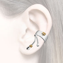 Laden Sie das Bild in den Galerie-Viewer, Earcuff two arms so simple and pure - silver / Ohrverzierer für Damen