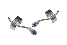 Load image into Gallery viewer, women´s earcuff ice-matted with light blue Zirconia