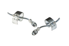 Load image into Gallery viewer, women´s earcuff ice-matted with white Zirconia