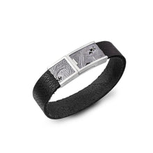 Laden Sie das Bild in den Galerie-Viewer, elegant men´s bracelet silver and leather