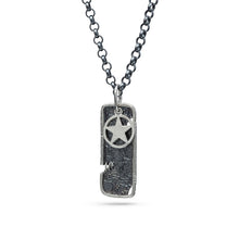Laden Sie das Bild in den Galerie-Viewer, men´s silverpendant with star
