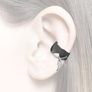 women´s earcuff blackened with fish pendant silver