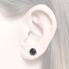 Load image into Gallery viewer, women´s earstud oxidized silver
