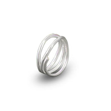 Load image into Gallery viewer, Twist ring / silver ring for women
